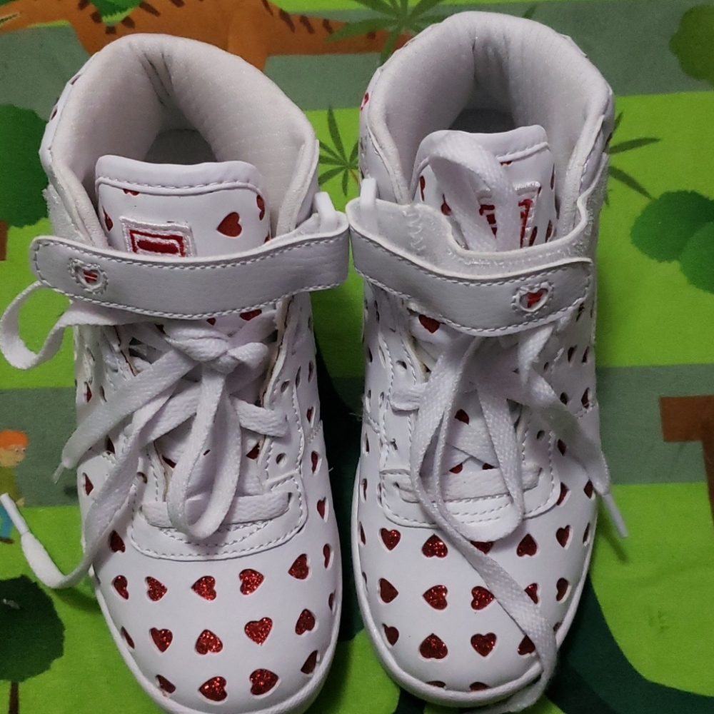Toddler girl Fila sneakers